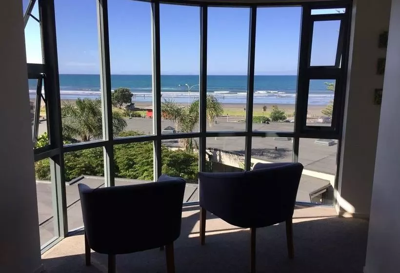 酒店 Beachpoint Apartments