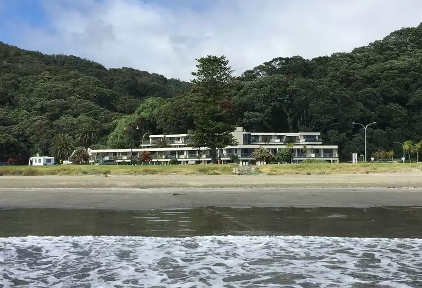 酒店 Beachpoint Apartments