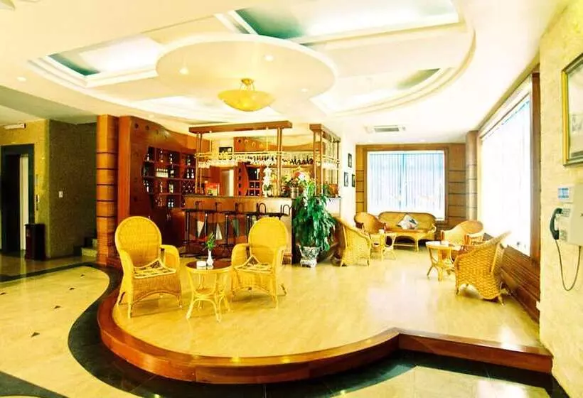 Camela Hotel & Resort