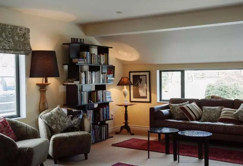 호텔 Lake Tekapo Lodge