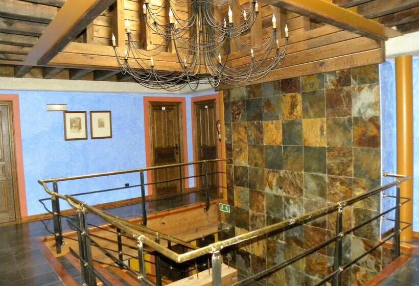 فندق ريفى Posada Los Templarios