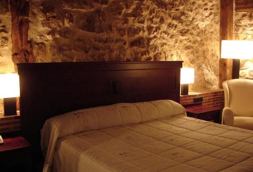 فندق ريفى Posada Los Templarios