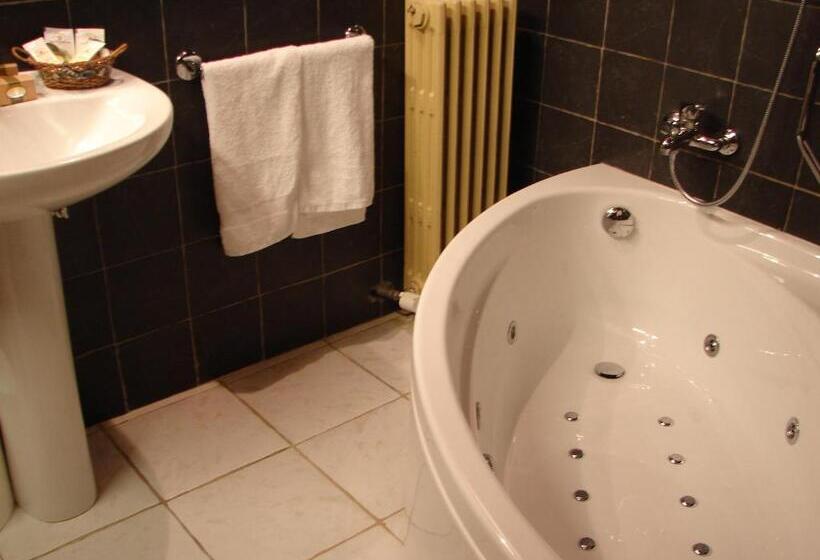 فندق ريفى Posada Los Templarios