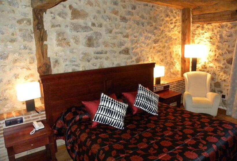 فندق ريفى Posada Los Templarios