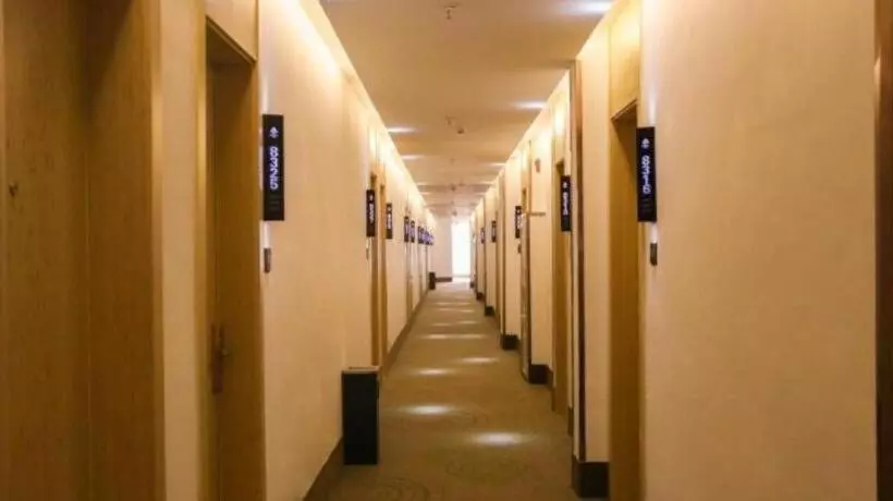 Hotelli Greentree Inn Express Gongqing City Nanchang University