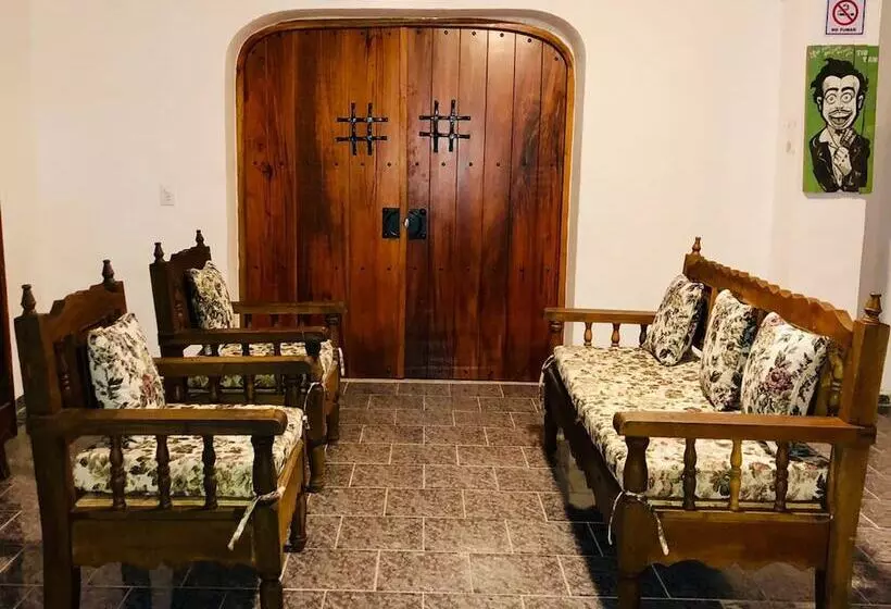 هتل Hostal Casa Chauac Ha