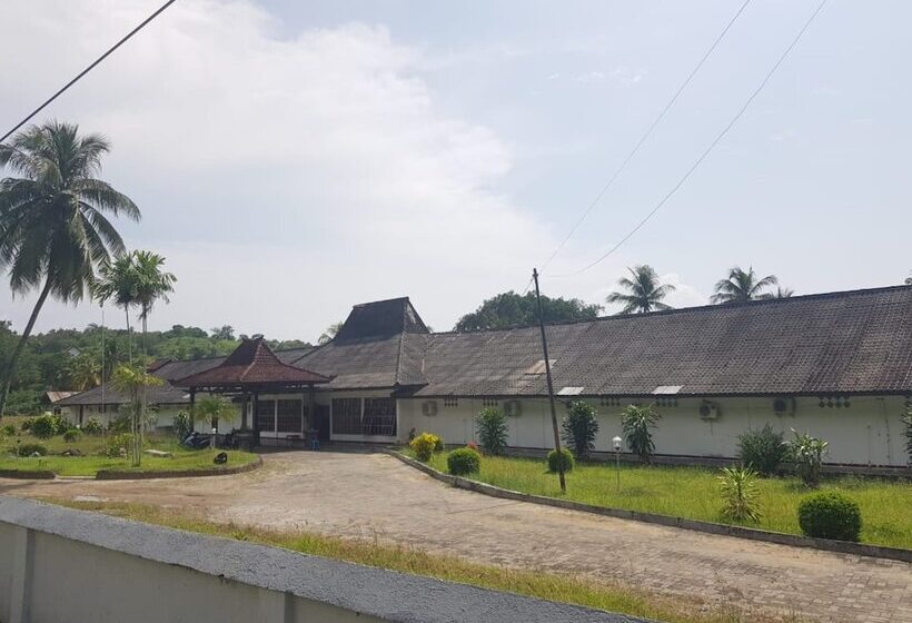 Shakti Beach Hotel & Resort