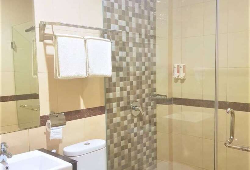 Shakti Beach Hotel & Resort