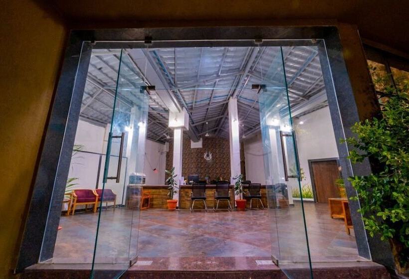 Hotel Chimur Tiger Resort At Tadoba