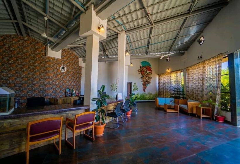 Hotel Chimur Tiger Resort At Tadoba