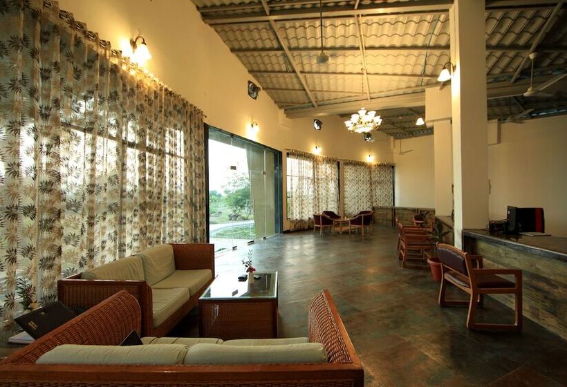 Hotel Chimur Tiger Resort At Tadoba