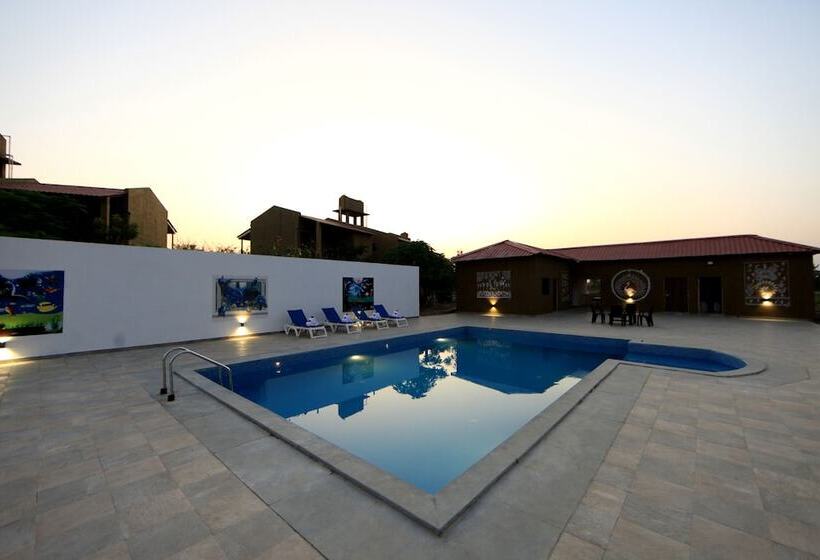 Hotel Chimur Tiger Resort At Tadoba