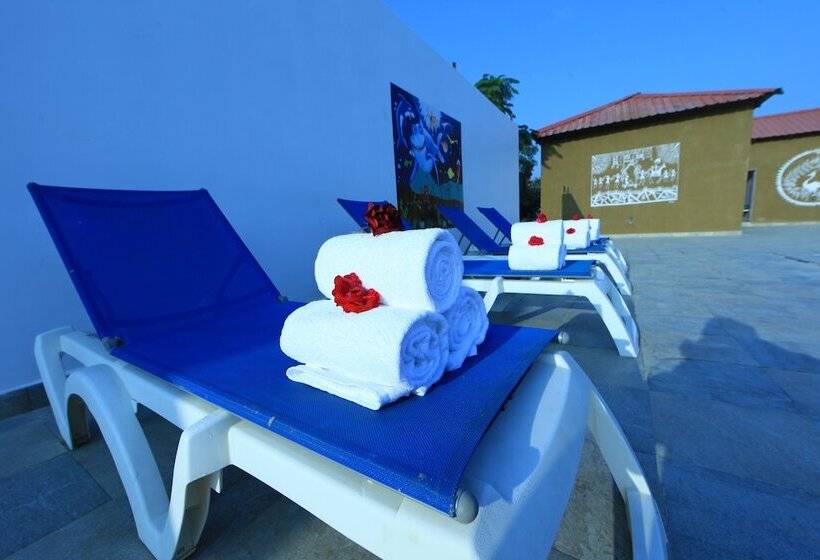 Hotel Chimur Tiger Resort At Tadoba