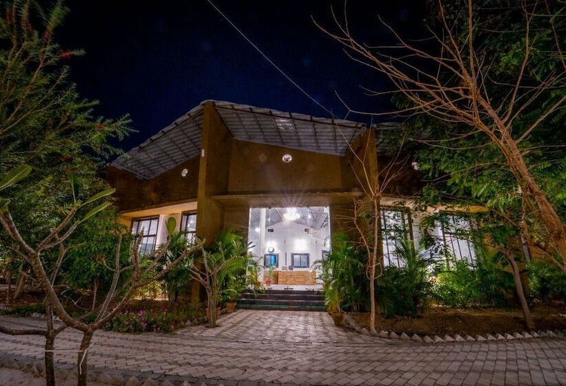 Hotel Chimur Tiger Resort At Tadoba