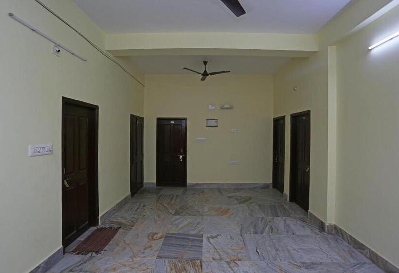 Hotel O The Ambience