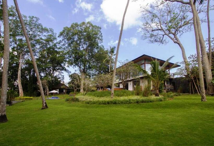 בית מלון כפרי Villa Alam Taru