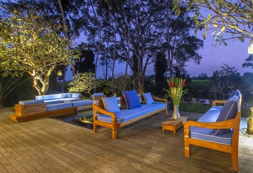 בית מלון כפרי Villa Alam Taru