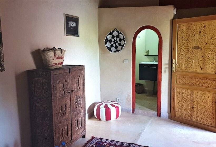 Pension (Hôtel basse catégorie) Jenny Lynn