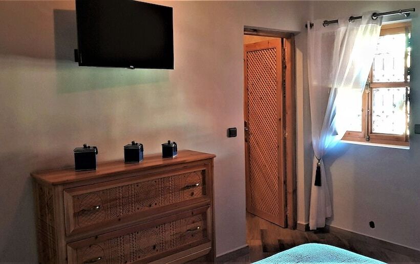 Pension (Hôtel basse catégorie) Jenny Lynn