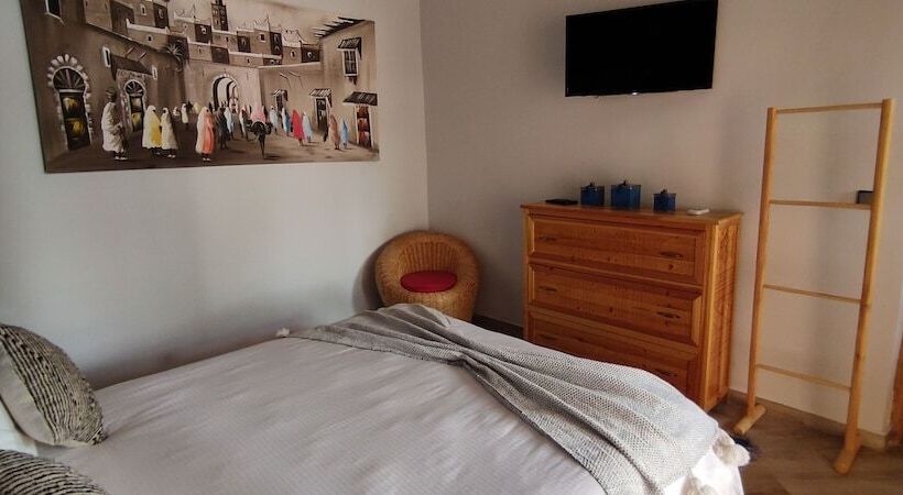 Pension (Hôtel basse catégorie) Jenny Lynn