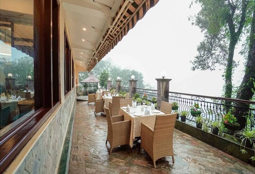 호텔 Madhuban Sarovar Portico Mussoorie