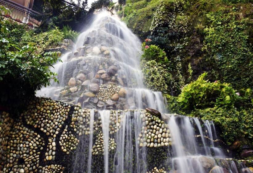 호텔 Madhuban Sarovar Portico Mussoorie