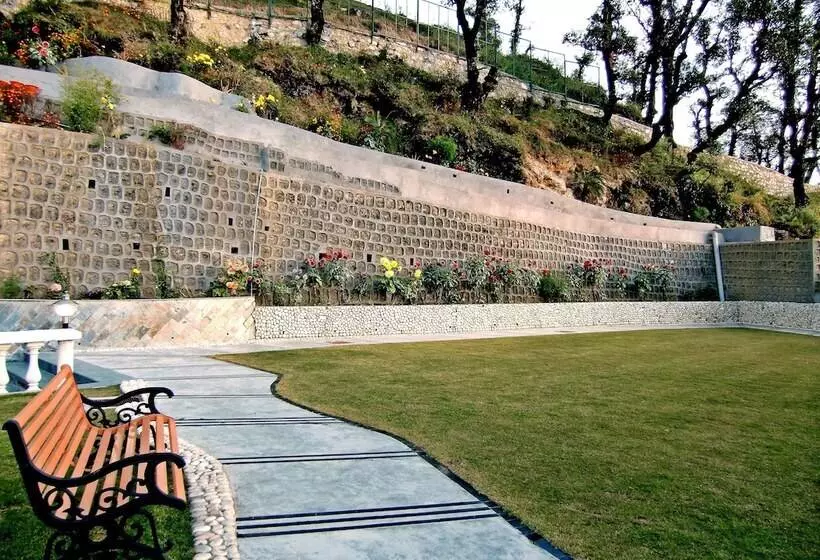 Hotelli Madhuban Sarovar Portico Mussoorie