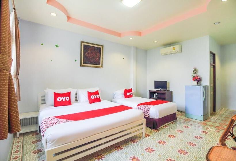 هتل Oyo 606 Baan Suansabai Pleanpanmai Resort Amphawa