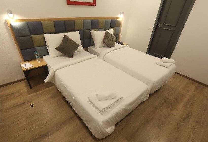 Hotel Royal Inn Mahalaxmi