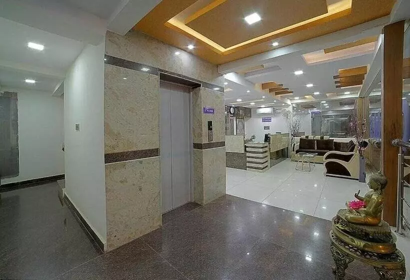 ホテル Sai Arra Bengaluru Airport