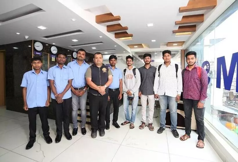 ホテル Sai Arra Bengaluru Airport
