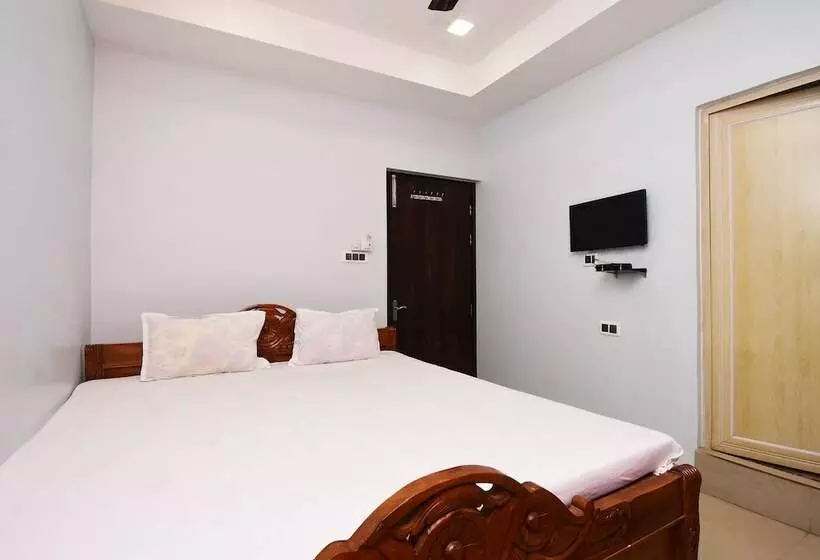 Hotelli Spot On 45344 Loknath Tower