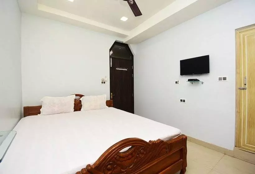 Hotelli Spot On 45344 Loknath Tower