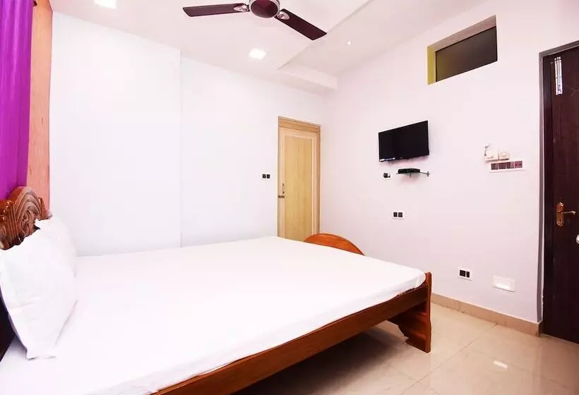 Hotelli Spot On 45344 Loknath Tower