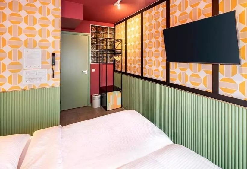 Общежитие Tourist Inn One Amsterdam