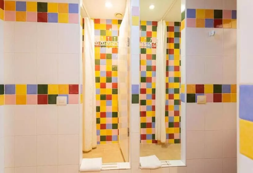 Общежитие Mambo Tango