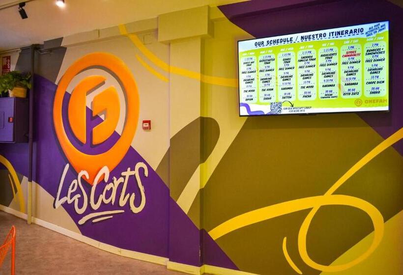 هاستل Onefam Les Corts