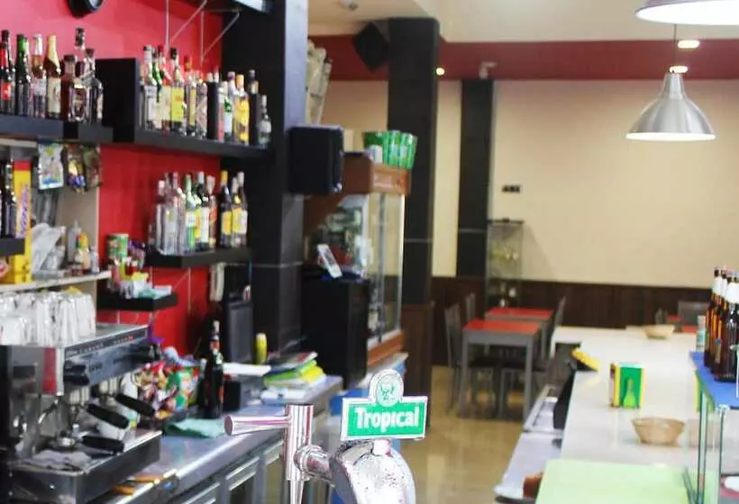 Alcaravaneras Hostel