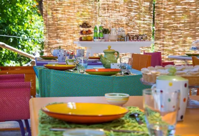 住宿加早餐  Relais Correale Rooms & Garden