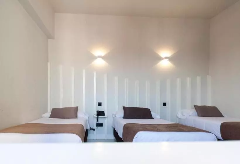 Hostal Gran Via 44