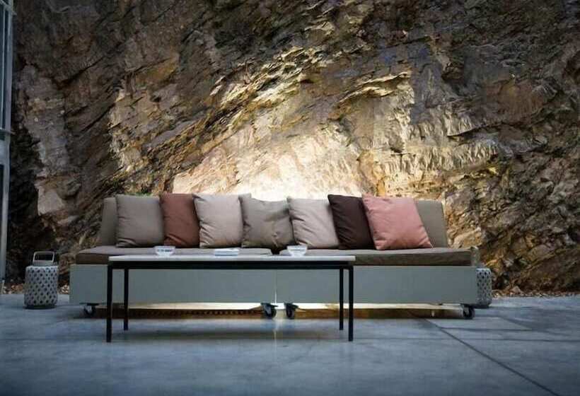 فندق Amazigh Hostel & Suites