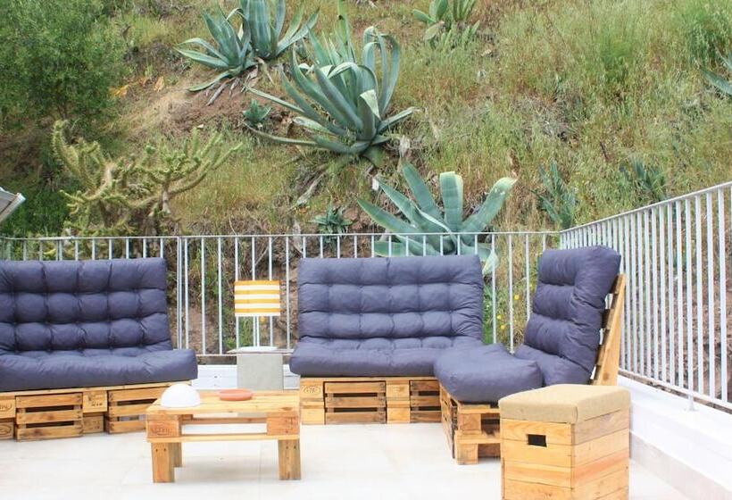 فندق Amazigh Hostel & Suites