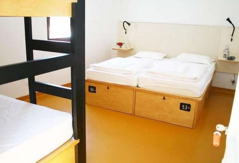 فندق Amazigh Hostel & Suites