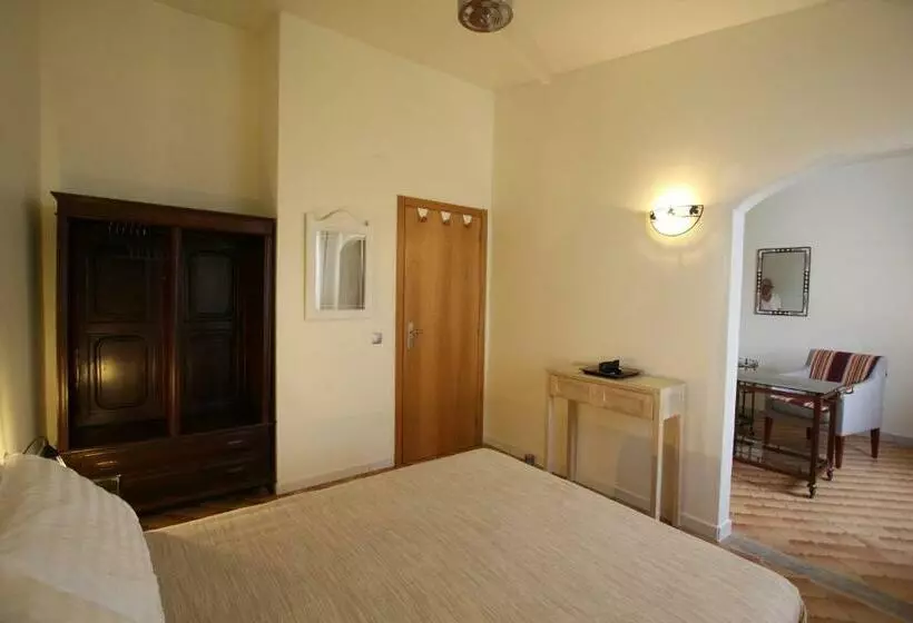 בית מלון כפרי Angela Guest House