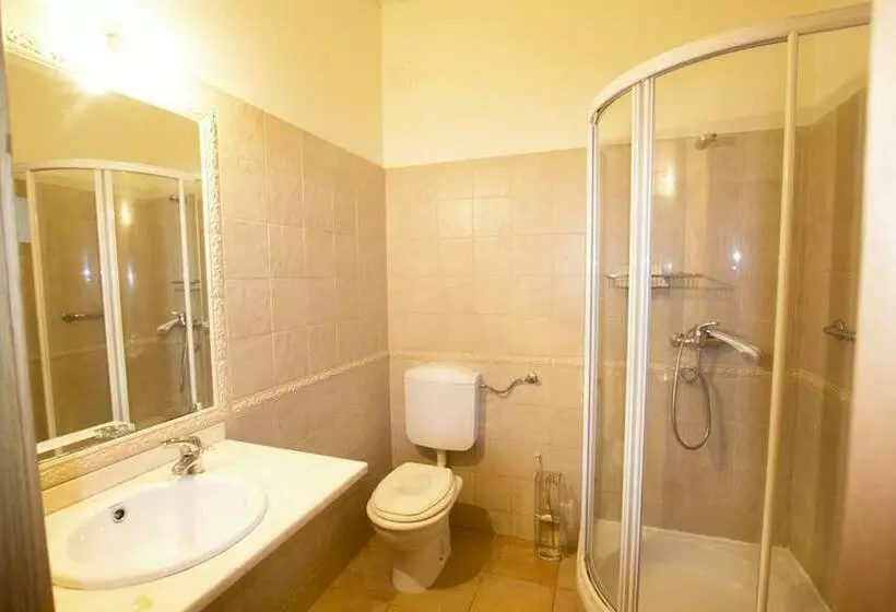 בית מלון כפרי Angela Guest House