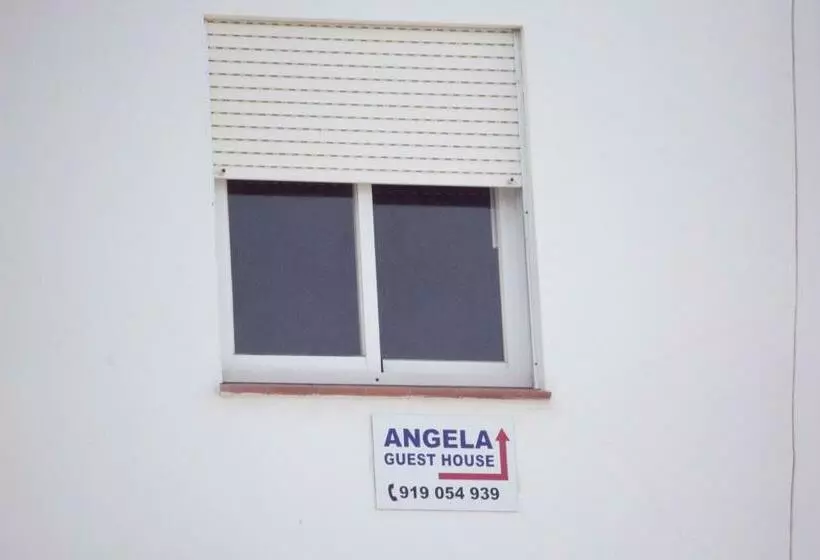 בית מלון כפרי Angela Guest House