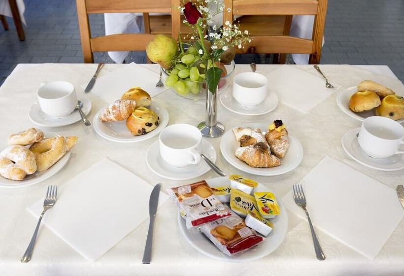 בית מלון כפרי Angelina