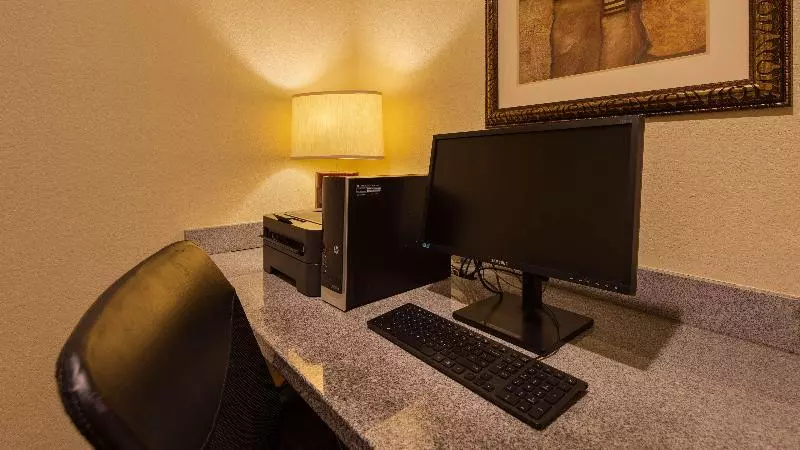 酒店 Best Western Palace Inn & Suites