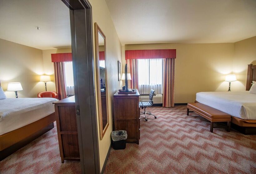 Best Western Plus Cimarron Hotel & Suites