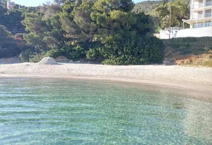 Zontanos Studios & Apartments